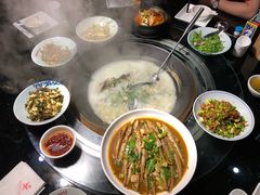 招牌柴火灶台鱼头-好灶头妈妈菜·柴火灶台鱼·千岛湖土菜地标美食