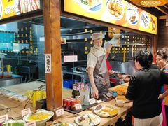 -艳阳天民俗村(公园路店)