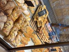 -Dough&Joe团憩(瑞虹天地月亮湾店)