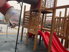 -资和信百货商场