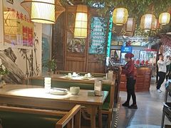 -偶屋里钵少爷(时代广场店)