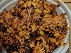 -鑫记婆婆兔·成都特产·兔头手撕兔(太古里店)