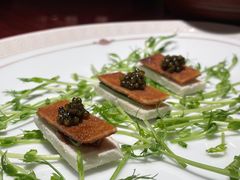 鱼子酱脆皮松板肉-解香楼(八盘岭路店)