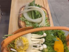 -椰子湾·海南火锅·糟粕醋·椰子鸡(正大广场店)