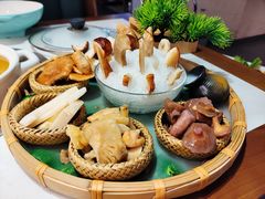 -菌彩云南野生菌火锅(呈贡七彩云南第壹城店)