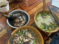 -正宗李家土鸡米线店