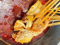 -小董哥烤串·爆汁大油边(故宫店)