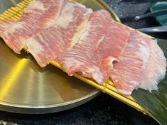 -臻牛烤肉