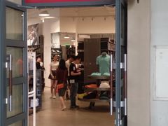 -UNDER ARMOUR(新燕莎奥莱店)