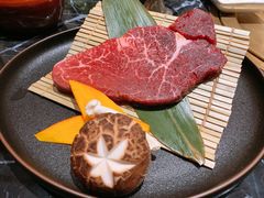 -山川小町·极番烧肉(新地假日广场店)