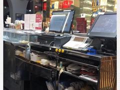 -VENCHI 闻绮(上海佛罗伦萨小镇店)