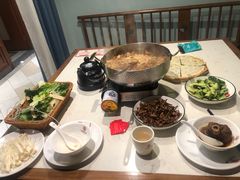 -丁里羊肉小镇(天鹅湖总店)