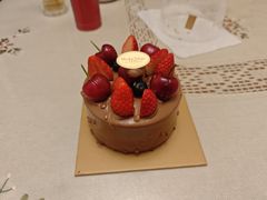 车厘子草莓榛巧奶油蛋糕-布歌东京(金融街购物中心店)