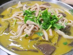明炉酸菜鸭血-尚上座