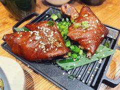 个旧烤猪蹄-云海肴·汽锅鸡·云南菜(领展购物广场·中关村店)