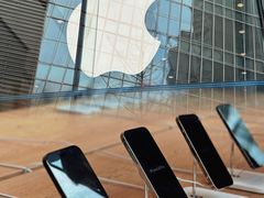 -Apple零售店(华贸购物中心店)
