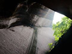 -伍山石窟
