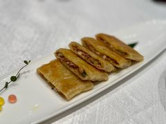 -景月阁空中食府(希尔顿酒店)