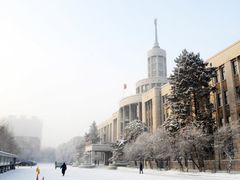 -黑龙江中医药大学