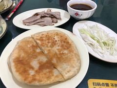 -李连贵酒家熏肉大饼(昆明街店)