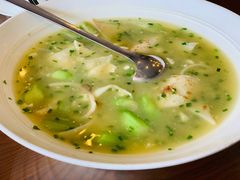 丝瓜蚬子锅贴汤-鸿运酒楼