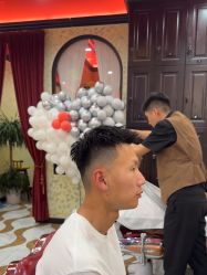 -东方先生国潮男士理发馆
