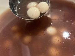 红豆沙汤圆-江南村酒家
