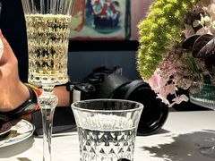 -LESCEDARS Brasserie Bistro香柏树