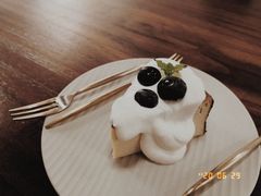 芝士慕斯蛋糕-Double cafe