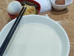 -三好食堂(煎饺·馄饨·肉饼米线·盛世广场店)