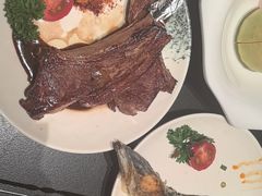 -雍容荟帝王蟹活龙虾展台自助(IFS黑金店)