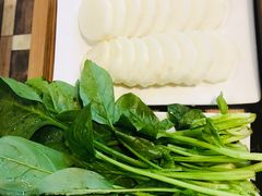 -陆记牛庄·碳锅龙虾烧烤(爱上花园店)