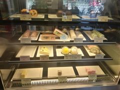 面包甜点陈列柜-麦当劳(四川北路店)