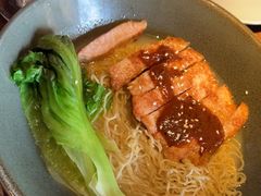 -卡普里披萨·牛扒·下午茶