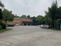 -鱼凫国都温泉大酒店-停车场