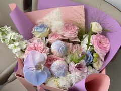 -何兮花店·气球派对鲜花店(马桥银春路万科城店)