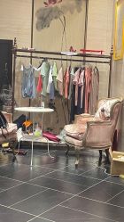 -威思丽高温瑜伽会馆