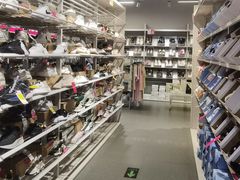 -唯品会(北京国瑞城店)