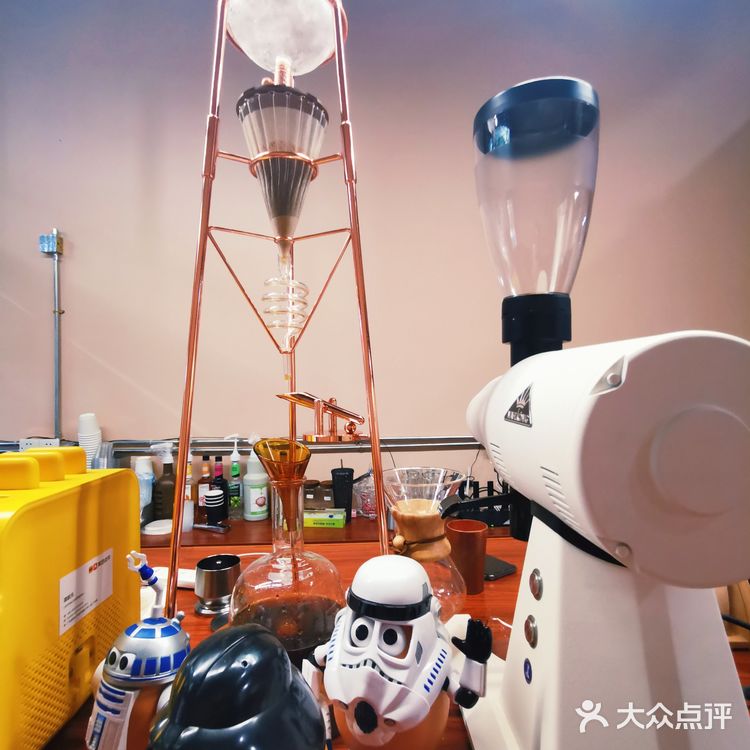 藏在居民楼下的6号咖啡店