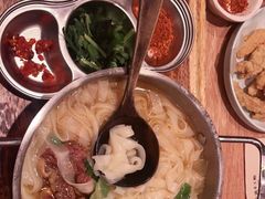 -小满手工粉(上海新世界城店)