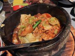 -穹六人间 people 6(岳阳路店)