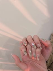 点击看大图 -Fanni美甲美睫皮肤管理