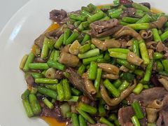 -余杨鸭鸭餐厅