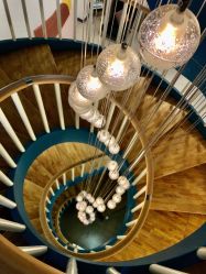 -新蝶变皮肤管理中心