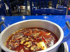 经典锅-马路边边串串香(大成路店)