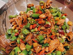 -辛香味烧鱼馆·非遗技艺·排骨红烧肉(光谷医药园店)