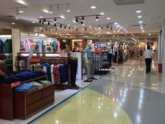 服装-南城百货(亭江店)