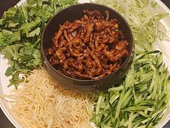 京酱滑嫩肉丝-满园烤鸭·春饼(沈北万达店)