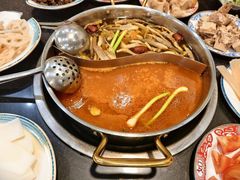 -乳仔牛牦牛汤锅 烤羊排(松潘古城店)