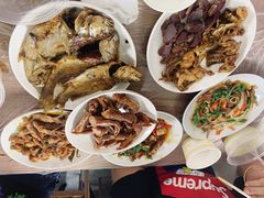 -蓝精灵饺子店